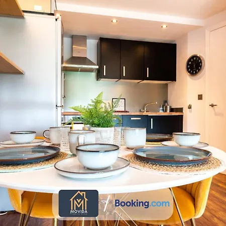 Stylish City Centre By Movida Property Group *