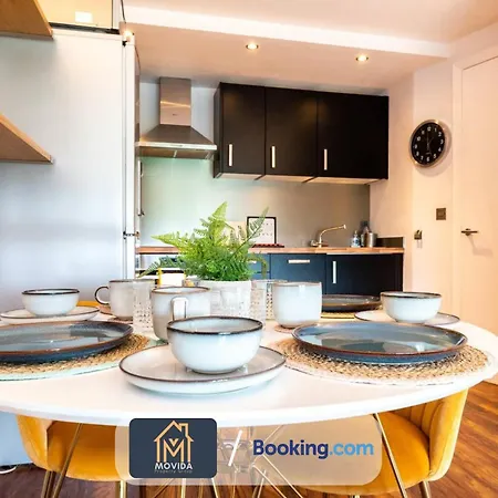 Stylish City Centre By Movida Property Group *