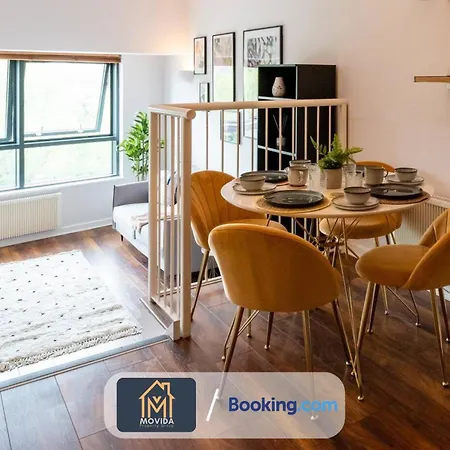 Apartament Stylish Two Bed City Centre By Movida Property Group Short Lets & Serviced Leeds *