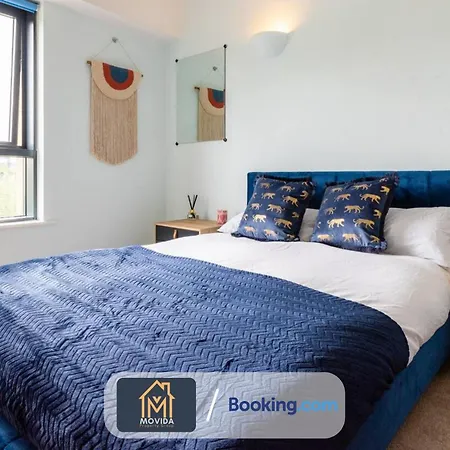 Stylish Two Bed City Centre By Movida Property Group Short Lets & Serviced Leeds * Leeds (West Yorkshire)