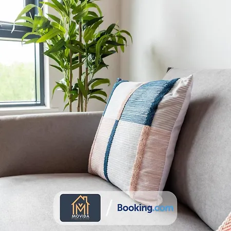 Apartament Stylish Two Bed City Centre By Movida Property Group Short Lets & Serviced Leeds *