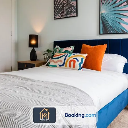 Stylish Two Bed City Centre By Movida Property Group Short Lets & Serviced Leeds